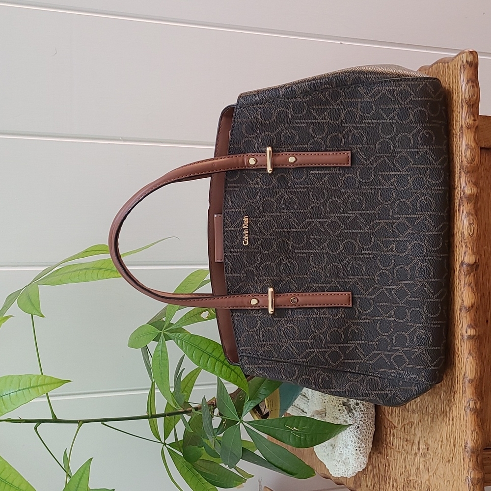 Calvin Klein CK monogram purse